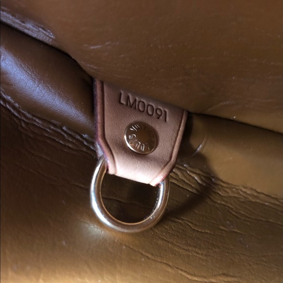 Auth LOUIS VUITTON Monogram HoustonVernis Bag - Picture 7 of 11